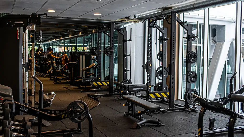 sala fitness pesos centro madrid cdm la cebada la latina